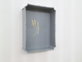 Finja Sander: 2024, Transportbox mit Schürfwunde IV, 35,8 x 27,7 x 8,8 cm